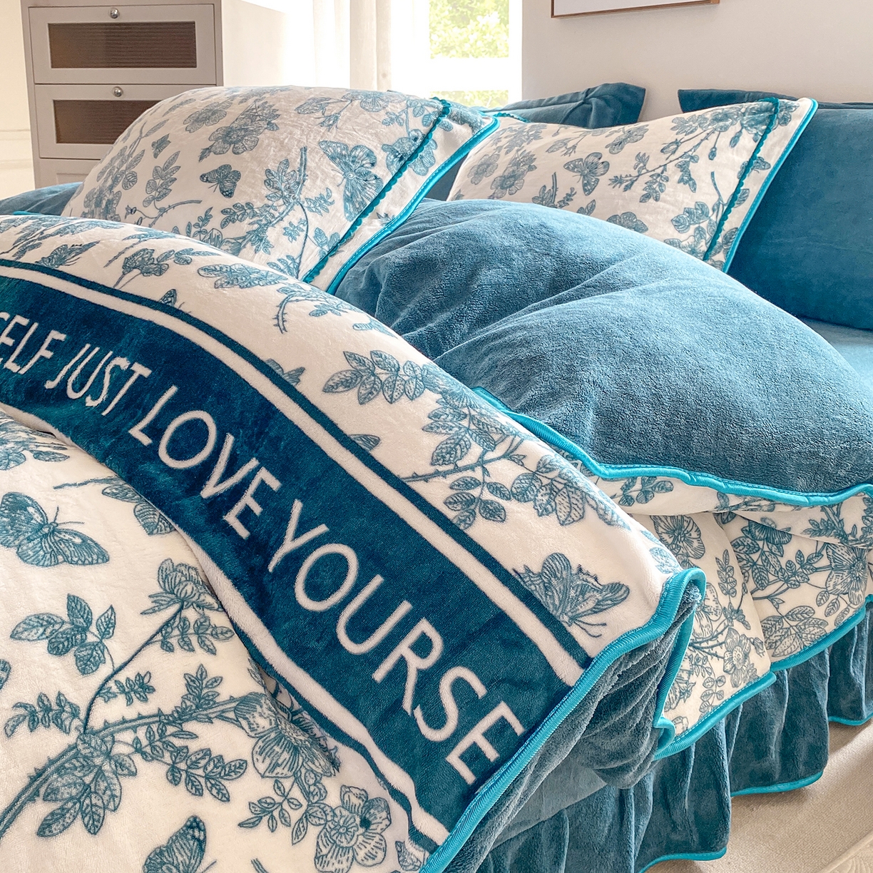 91家纺网 家纺一手货源 找家纺 （总）悦织湾家纺 2025新款牛奶绒印花四件套