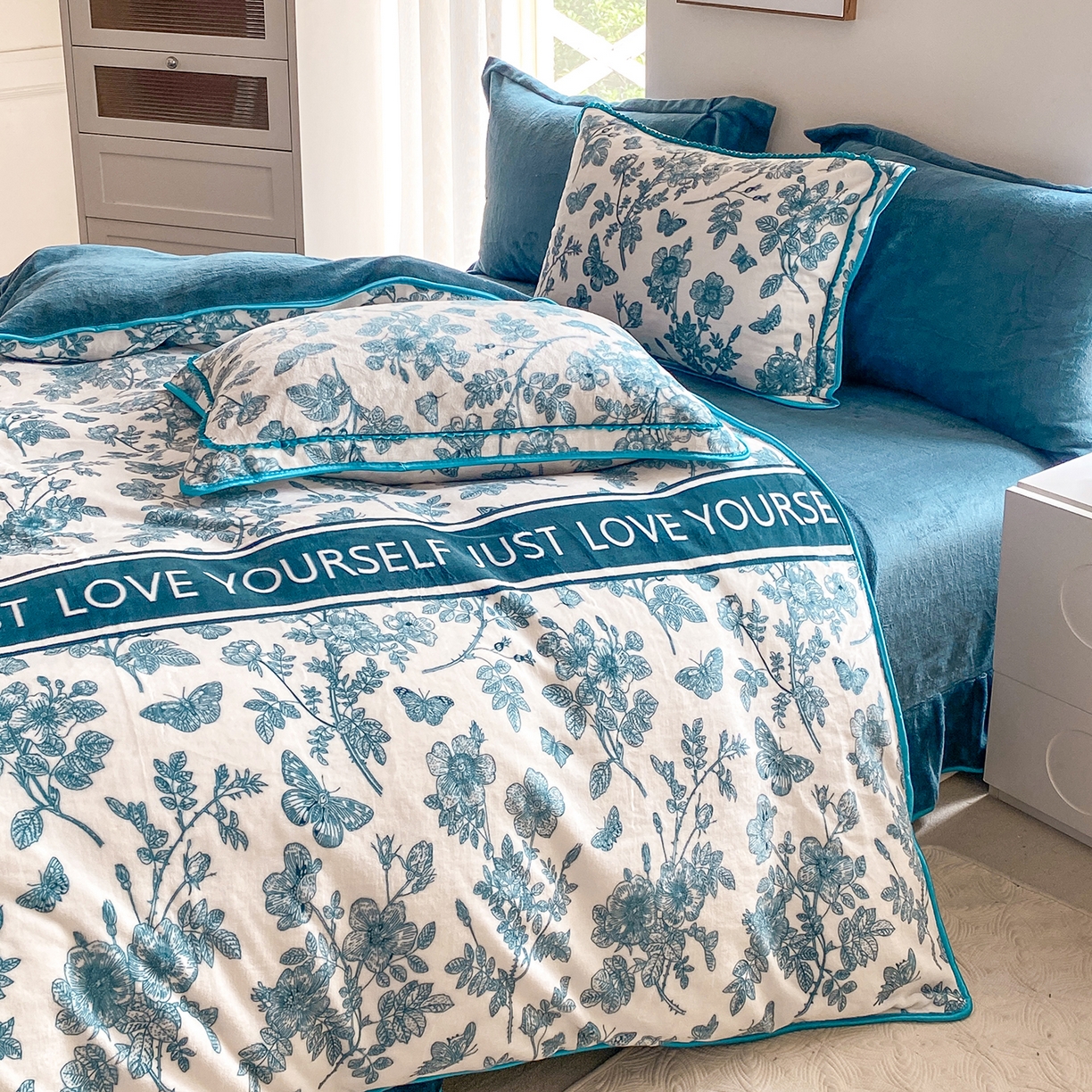 91家纺网 家纺一手货源 找家纺 （总）悦织湾家纺 2025新款牛奶绒印花四件套