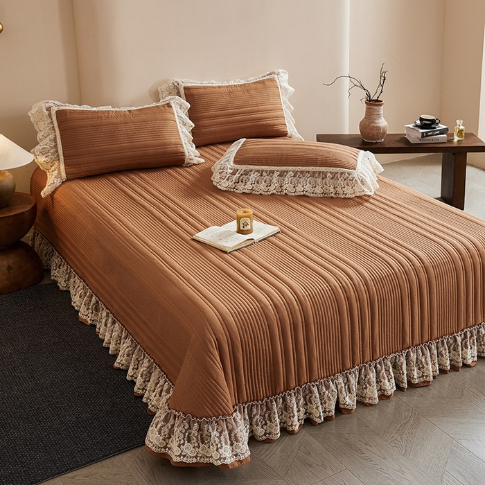 91家纺网 家纺一手货源 找家纺  鼎丰家纺 2025新款法式浪漫花边皱皱纱床盖四件套 蔷薇-摩卡棕