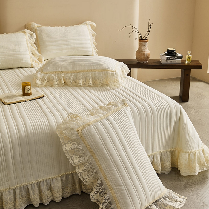 91家纺网 家纺一手货源 找家纺  鼎丰家纺 2025新款法式浪漫花边皱皱纱床盖四件套 蔷薇-牛奶白