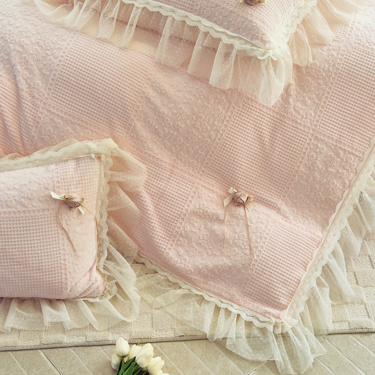 91家纺网 家纺一手货源 找家纺 北纬27度 2025新款法式牛奶绒四件套-玫瑰花语 玫瑰花语-粉