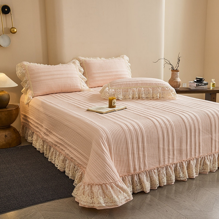 91家纺网 家纺一手货源 找家纺  鼎丰家纺 2025新款法式浪漫花边皱皱纱床盖四件套 蔷薇-桃花粉