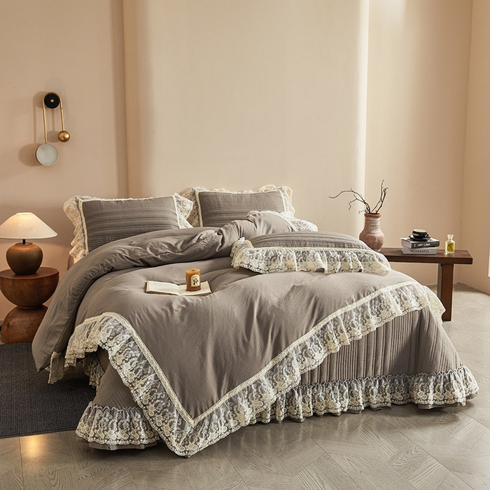 91家纺网 家纺一手货源 找家纺  鼎丰家纺 2025新款法式浪漫花边皱皱纱床盖四件套 蔷薇-云雾灰