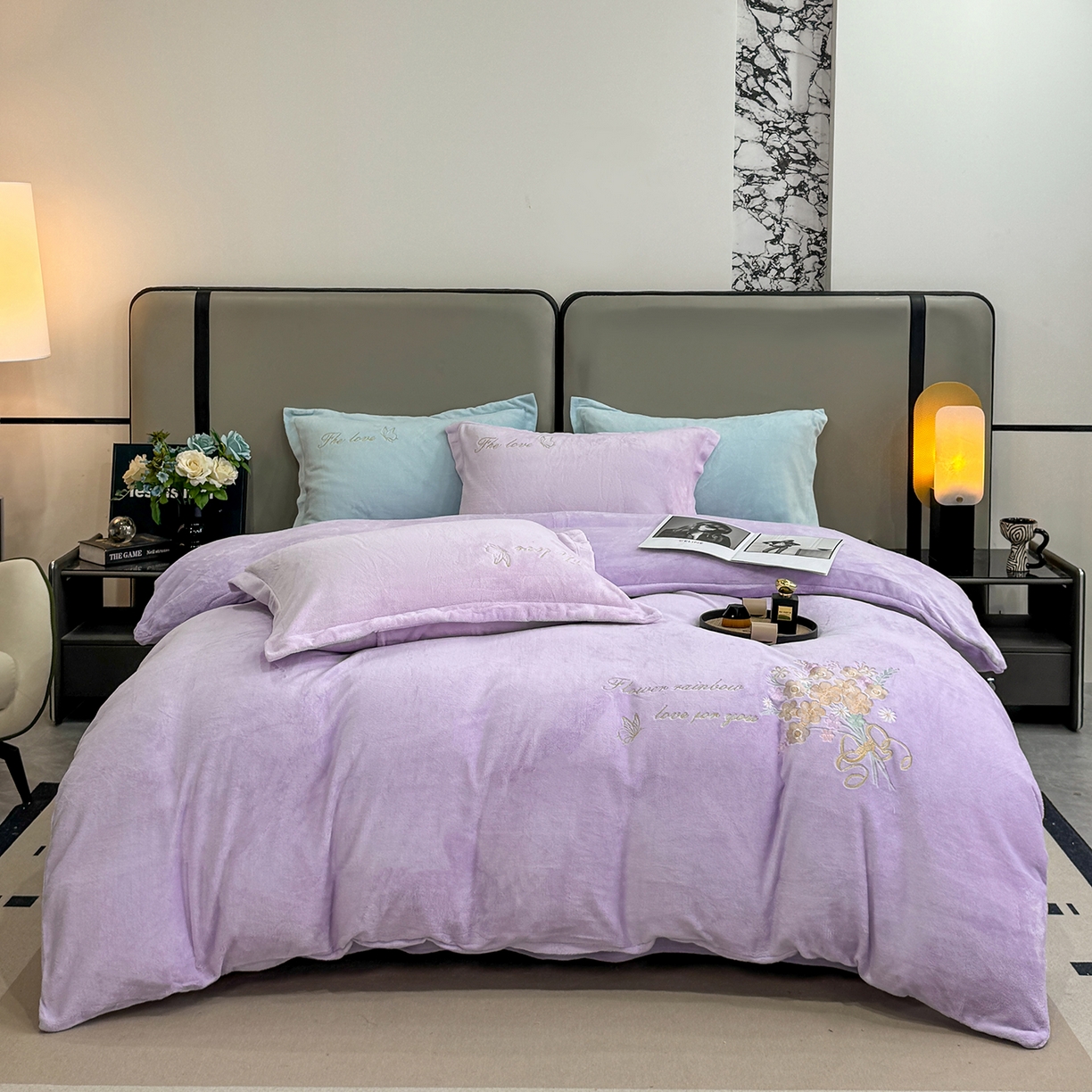 91家纺网 家纺一手货源 找家纺 （总）悦织湾家纺 2025新款绣花200克重牛奶绒四件套刺绣3.5万针7斤重高密加厚保暖跨境专供外贸出口电商热销款