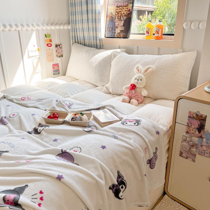 91家纺网 家纺一手货源 找家纺 妖妖家纺 2025新款正版三丽鸥双面印花牛奶绒多功能四季款毛毯空调毯 库洛米