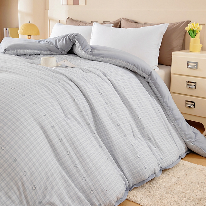 91家纺网 家纺一手货源 找家纺 亿莱鑫 2025新款水洗贝贝棉养肤被子被芯春秋被冬被 爱心点点