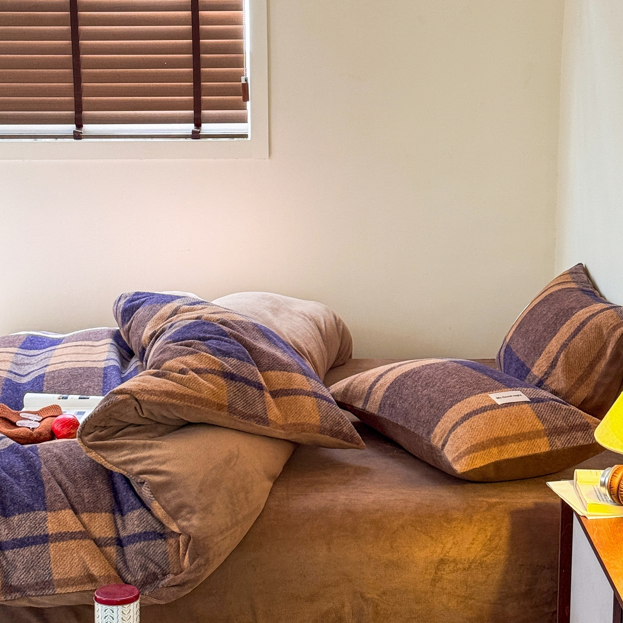 91家纺网 家纺一手货源 找家纺 （总）蜜宿 2025新款仿羊绒牛奶绒四件套-格纹款