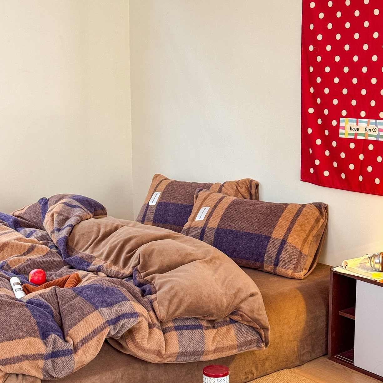 91家纺网 家纺一手货源 找家纺 （总）蜜宿 2025新款仿羊绒牛奶绒四件套-格纹款