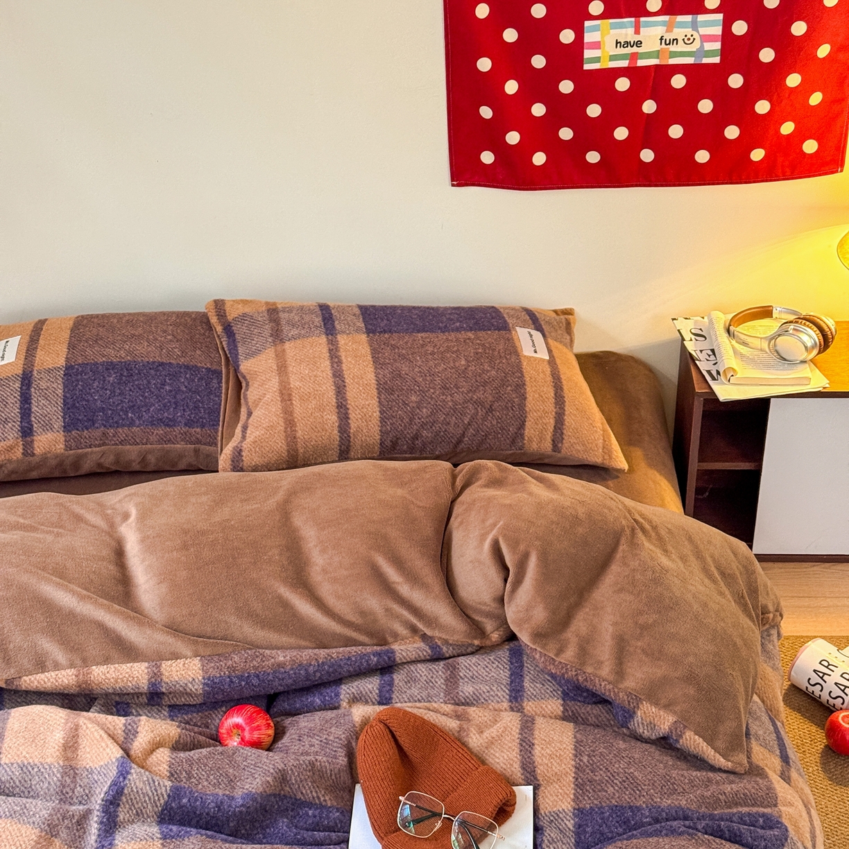 91家纺网 家纺一手货源 找家纺 （总）蜜宿 2025新款仿羊绒牛奶绒四件套-格纹款