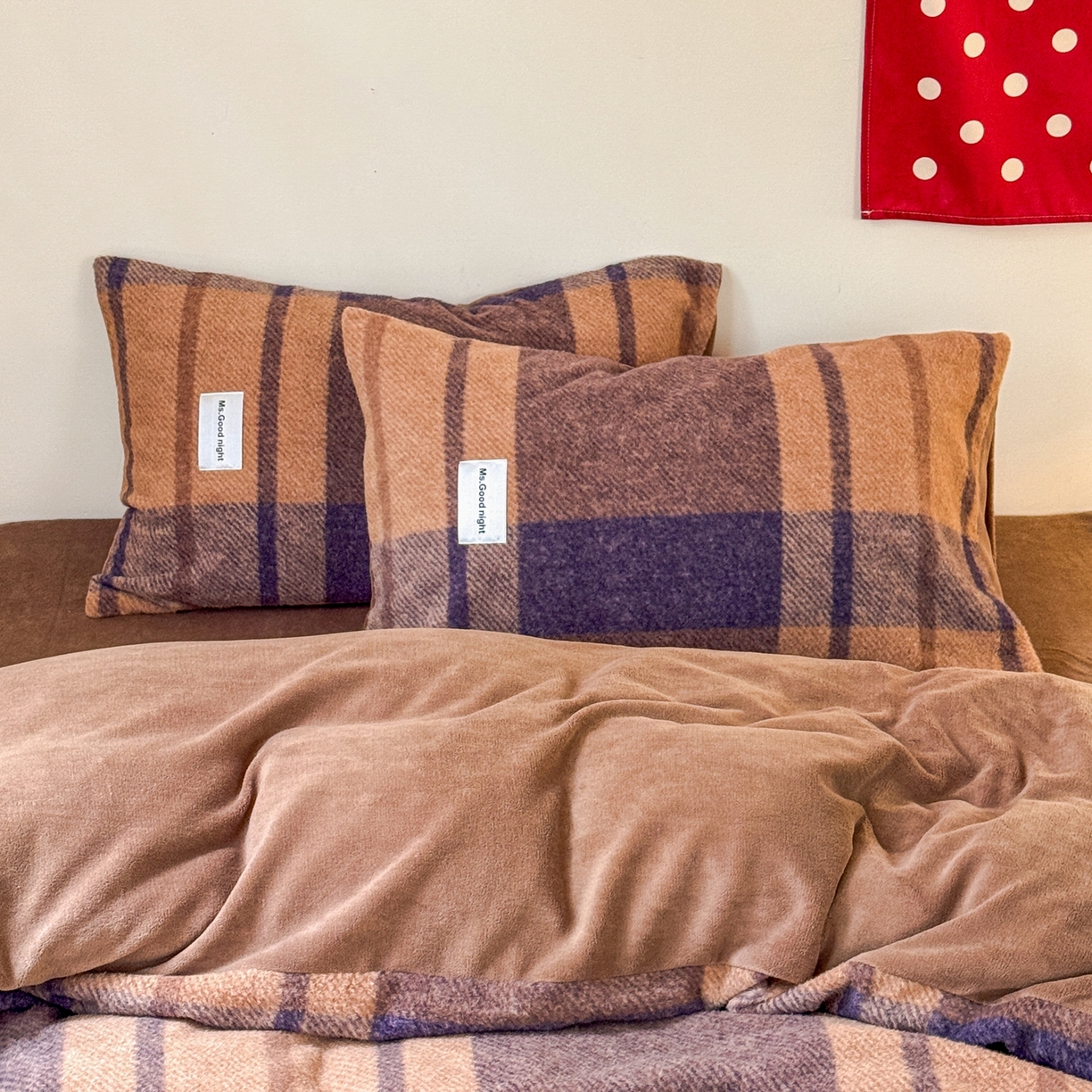 91家纺网 家纺一手货源 找家纺 （总）蜜宿 2025新款仿羊绒牛奶绒四件套-格纹款