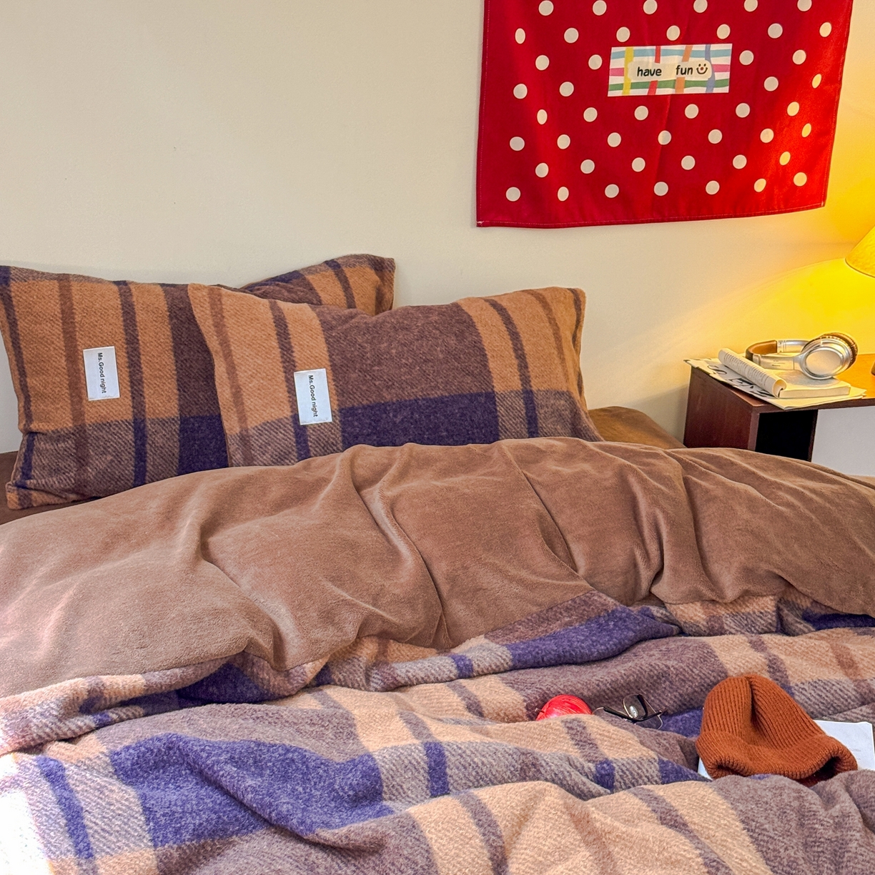 91家纺网 家纺一手货源 找家纺 蜜宿 2025新款仿羊绒牛奶绒四件套-格纹款 海岛泡芙