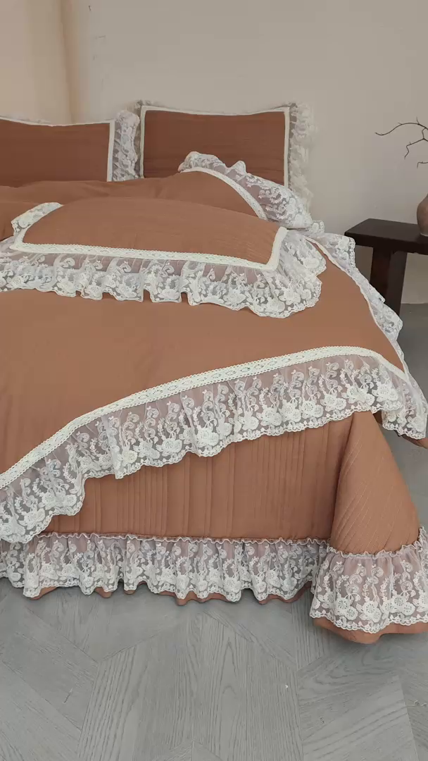 91家纺网 家纺一手货源 找家纺 （总） 鼎丰家纺 2025新款法式浪漫花边皱皱纱床盖四件套