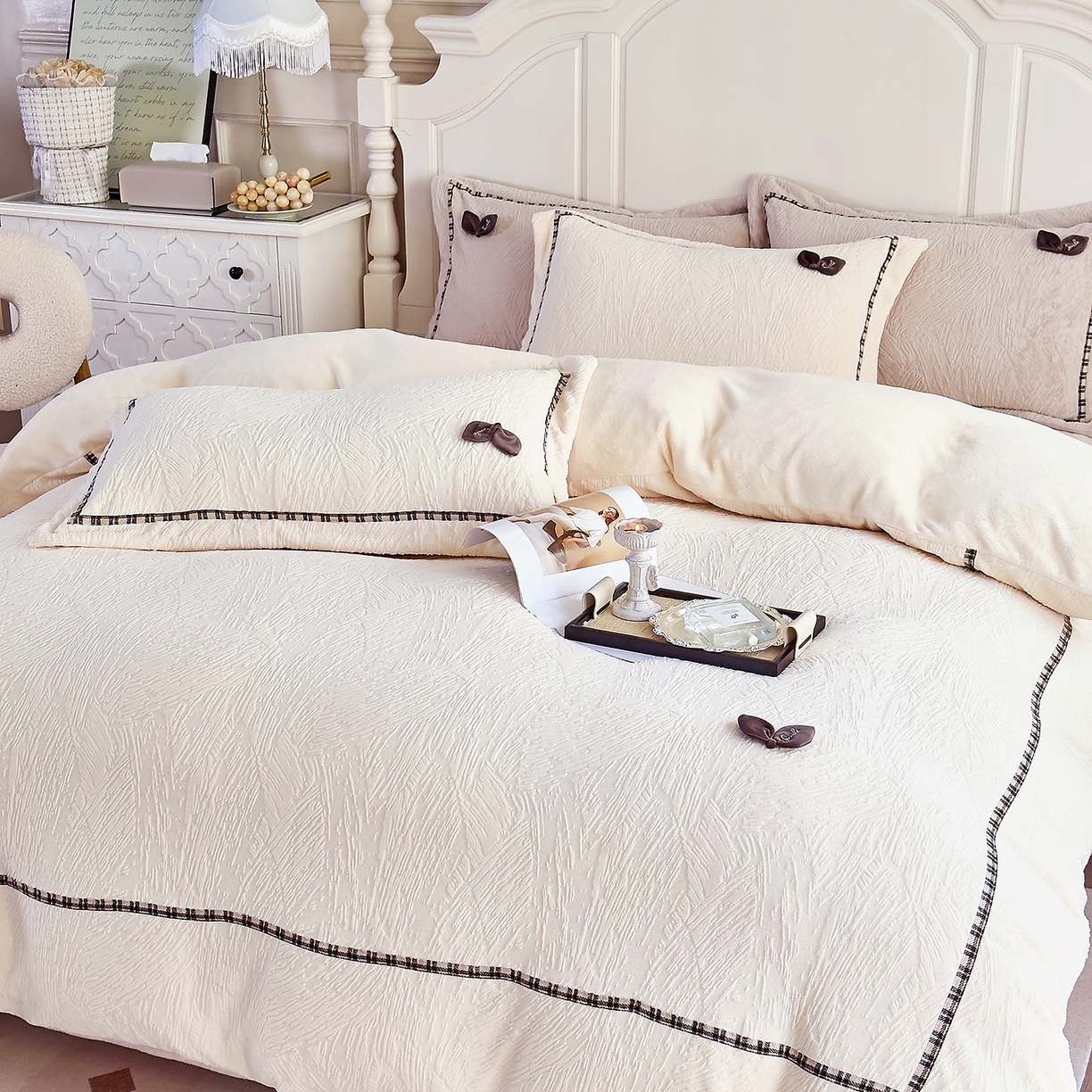 91家纺网 家纺一手货源 找家纺 （总）北纬27度 2025新款极简小轻奢牛奶绒四件套-烟雨星云