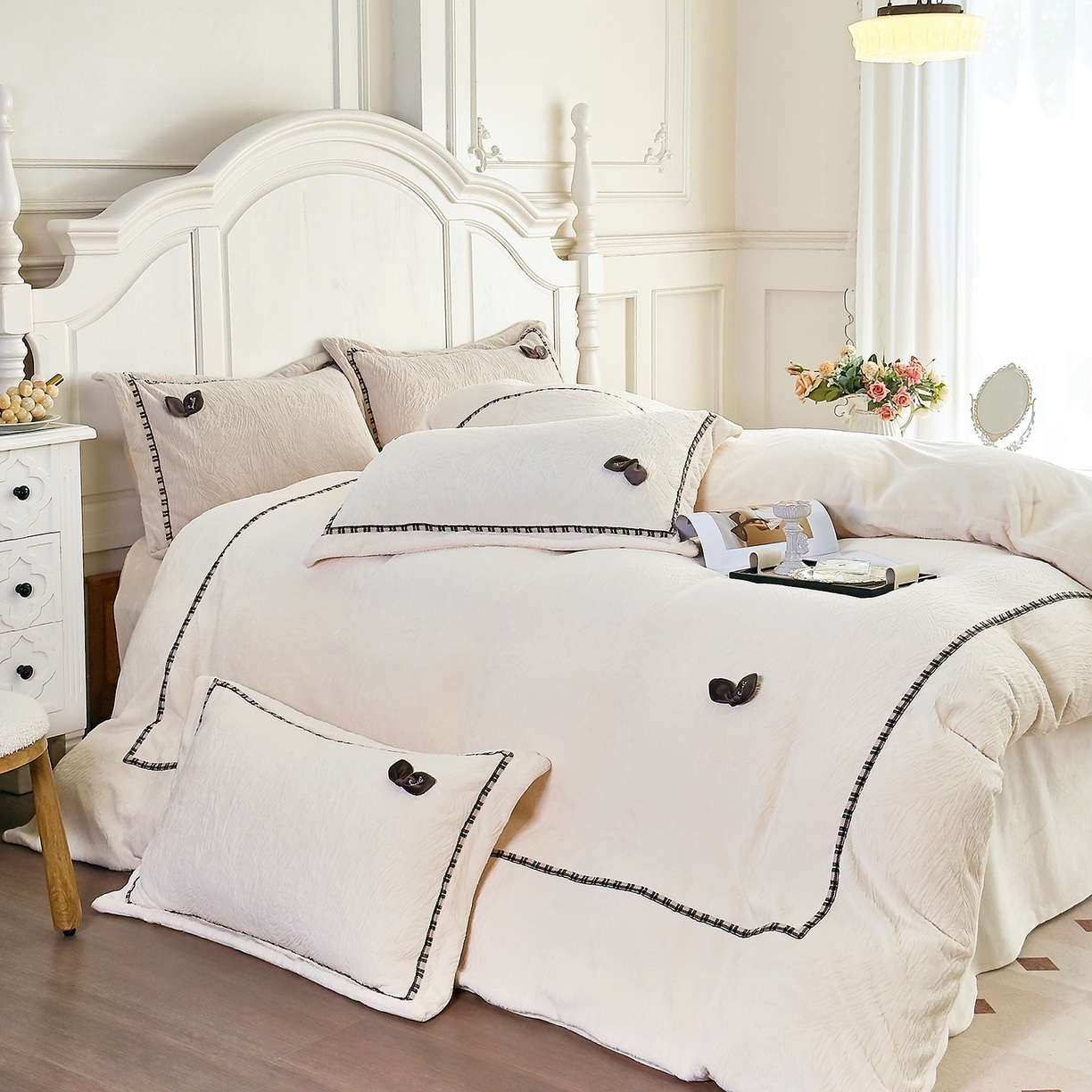 91家纺网 家纺一手货源 找家纺 北纬27度 2025新款极简小轻奢牛奶绒四件套-烟雨星云 烟雨星云-奶白