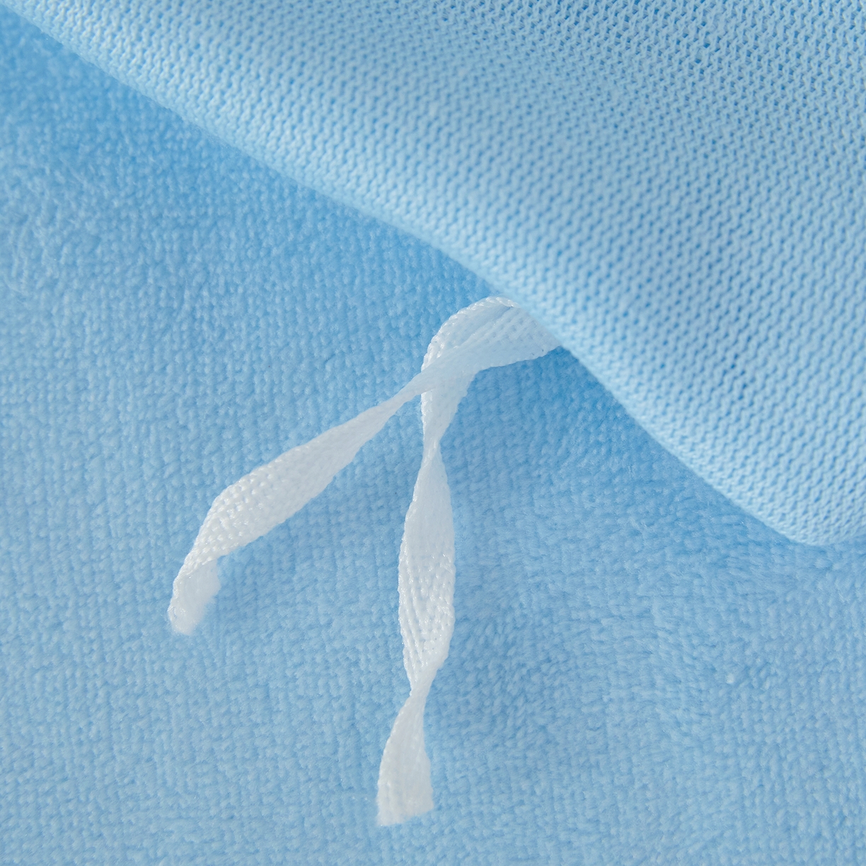 91家纺网 家纺一手货源 找家纺 悦织湾家纺 2025新款绣花200克重牛奶绒四件套刺绣3.5万针7斤重高密加厚保暖跨境专供外贸出口电商热销款 山茶花-天空蓝