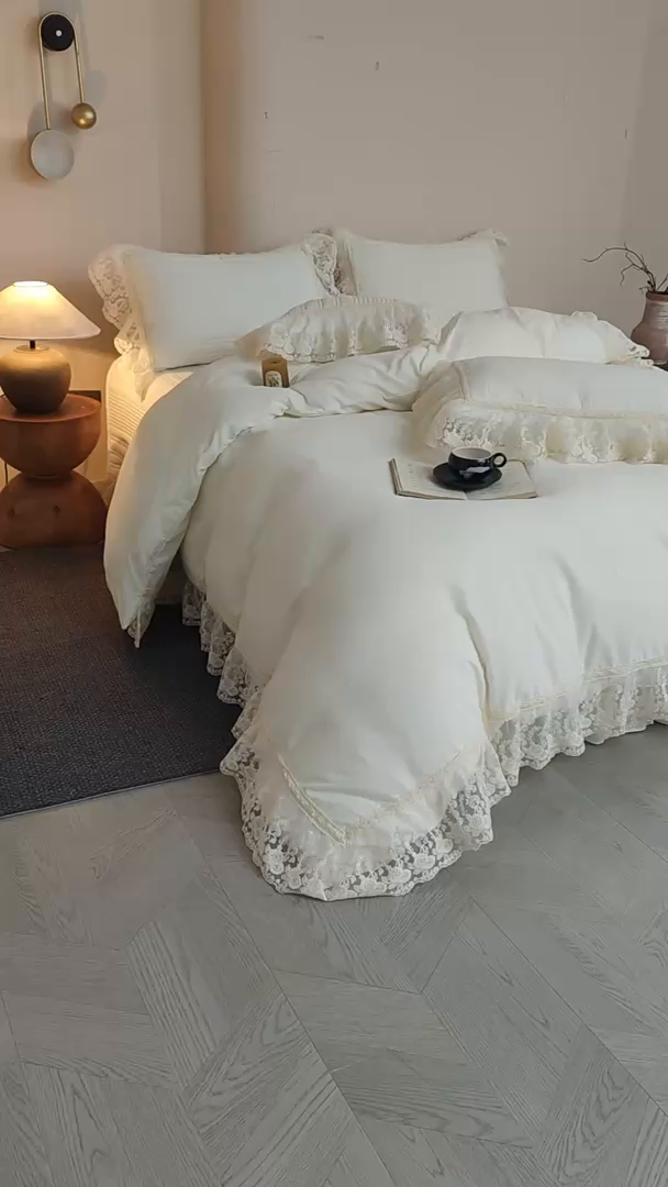 91家纺网 家纺一手货源 找家纺  鼎丰家纺 2025新款法式浪漫花边皱皱纱床盖四件套 蔷薇-牛奶白