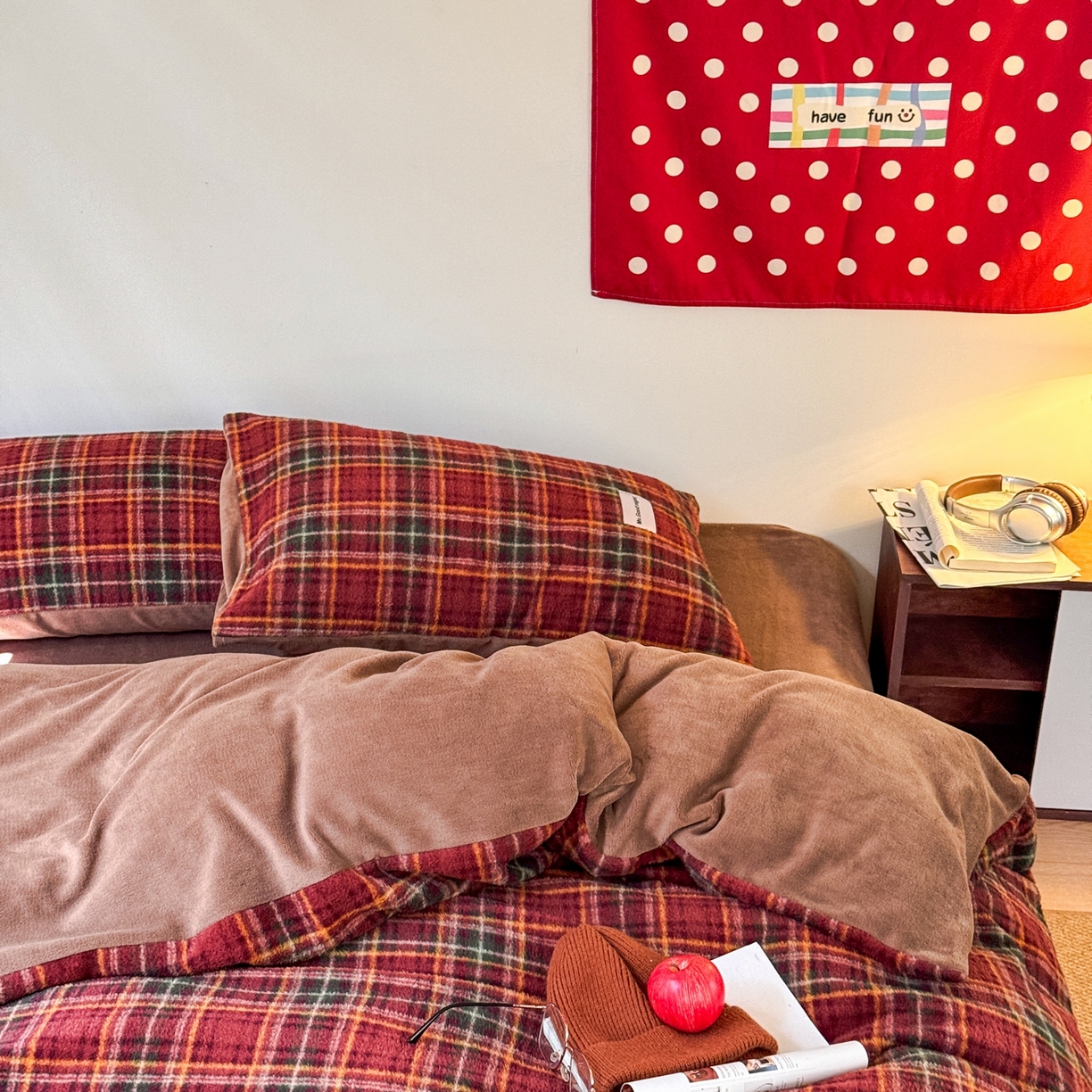 91家纺网 家纺一手货源 找家纺 蜜宿 2025新款仿羊绒牛奶绒四件套-格纹款 栗绒焦糖