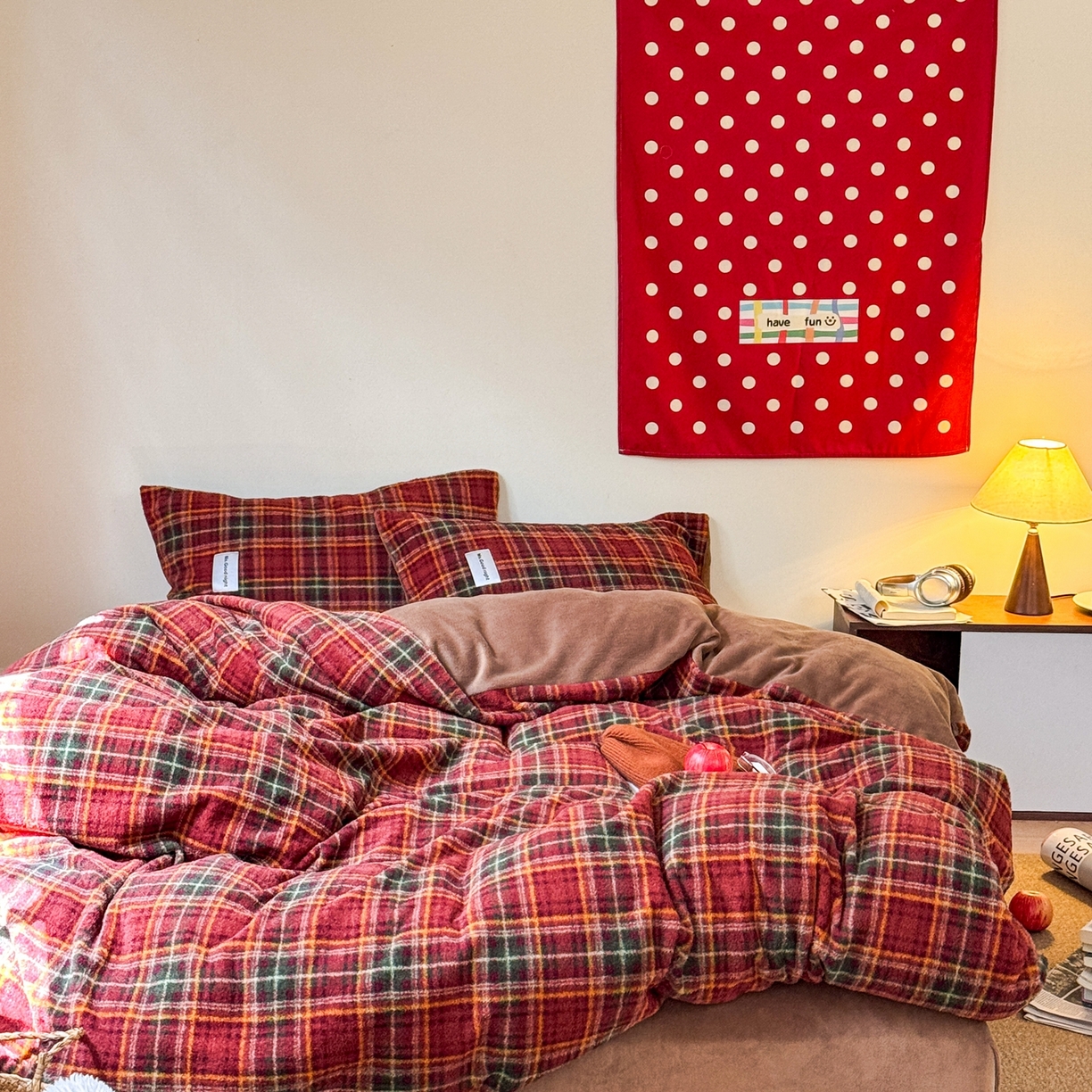 91家纺网 家纺一手货源 找家纺 蜜宿 2025新款仿羊绒牛奶绒四件套-格纹款 栗绒焦糖