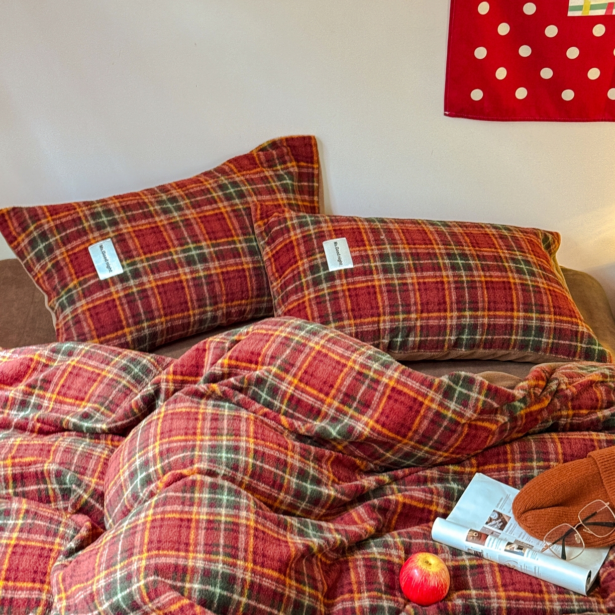 91家纺网 家纺一手货源 找家纺 蜜宿 2025新款仿羊绒牛奶绒四件套-格纹款 栗绒焦糖