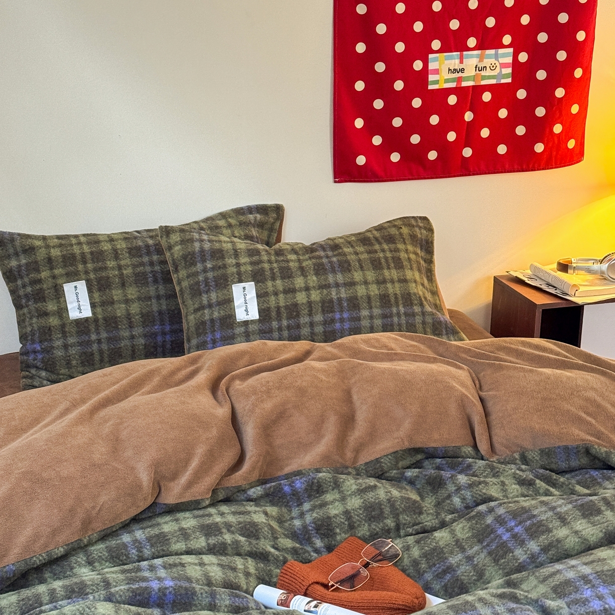 91家纺网 家纺一手货源 找家纺 蜜宿 2025新款仿羊绒牛奶绒四件套-格纹款 奇幻森林