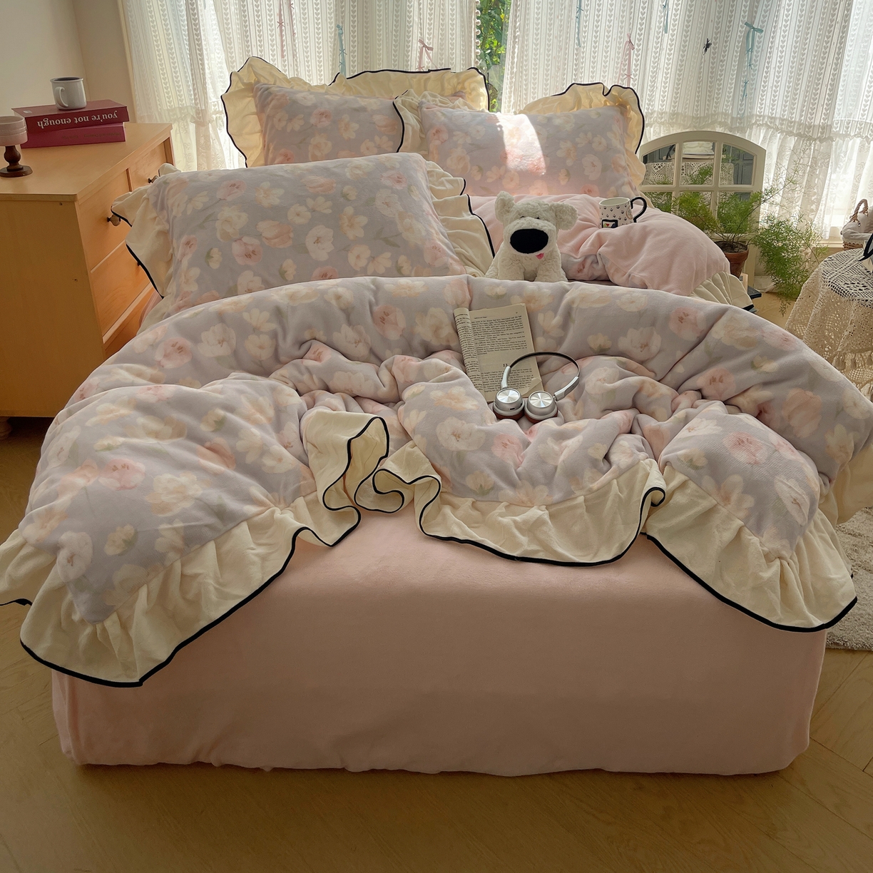 91家纺网 家纺一手货源 找家纺 （总）桃子家居 2025新款A类法式复古碎花牛奶绒韩版花边工艺加厚牛奶绒四件套