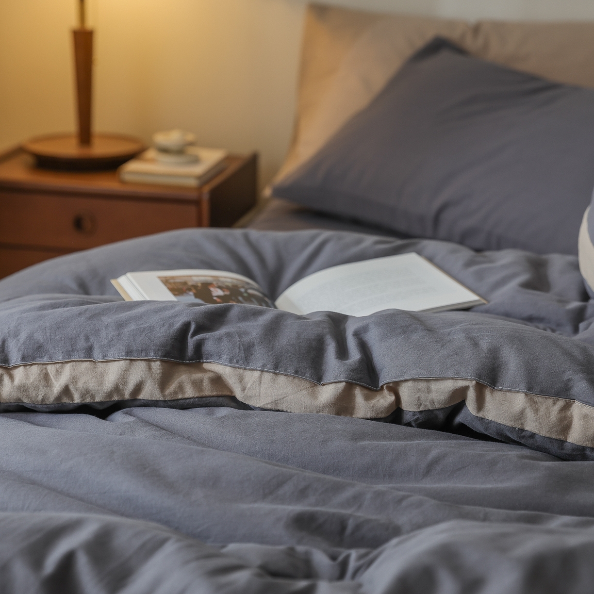 91家纺网 家纺一手货源 找家纺 雯雨家纺 2025新款里外全棉新疆棉花被被子被芯 高级灰