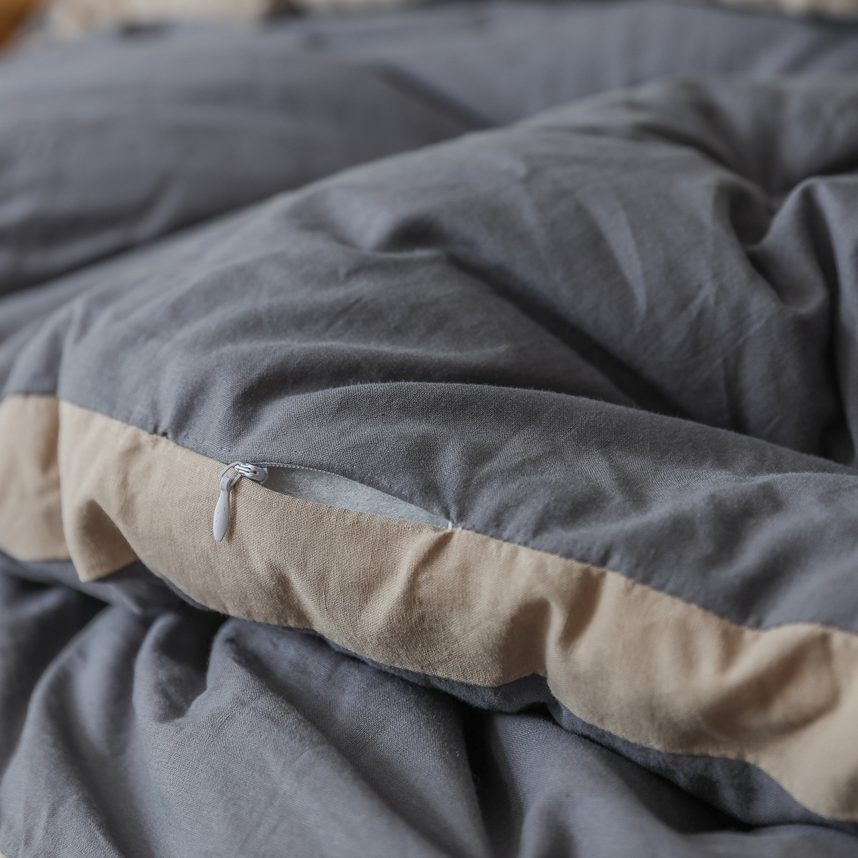 91家纺网 家纺一手货源 找家纺 雯雨家纺 2025新款里外全棉新疆棉花被被子被芯 高级灰