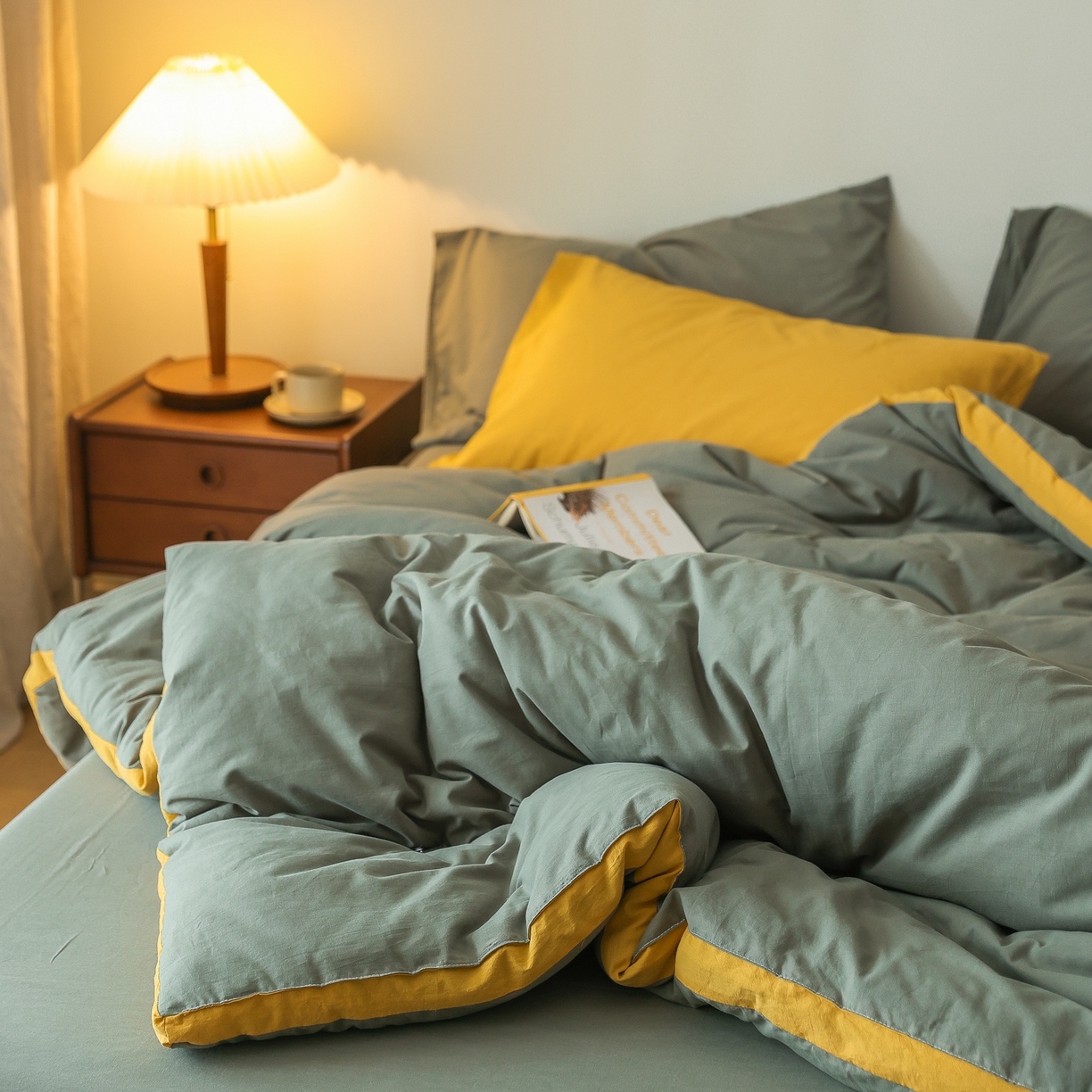 91家纺网 家纺一手货源 找家纺 雯雨家纺 2025新款里外全棉新疆棉花被被子被芯 军绿黄