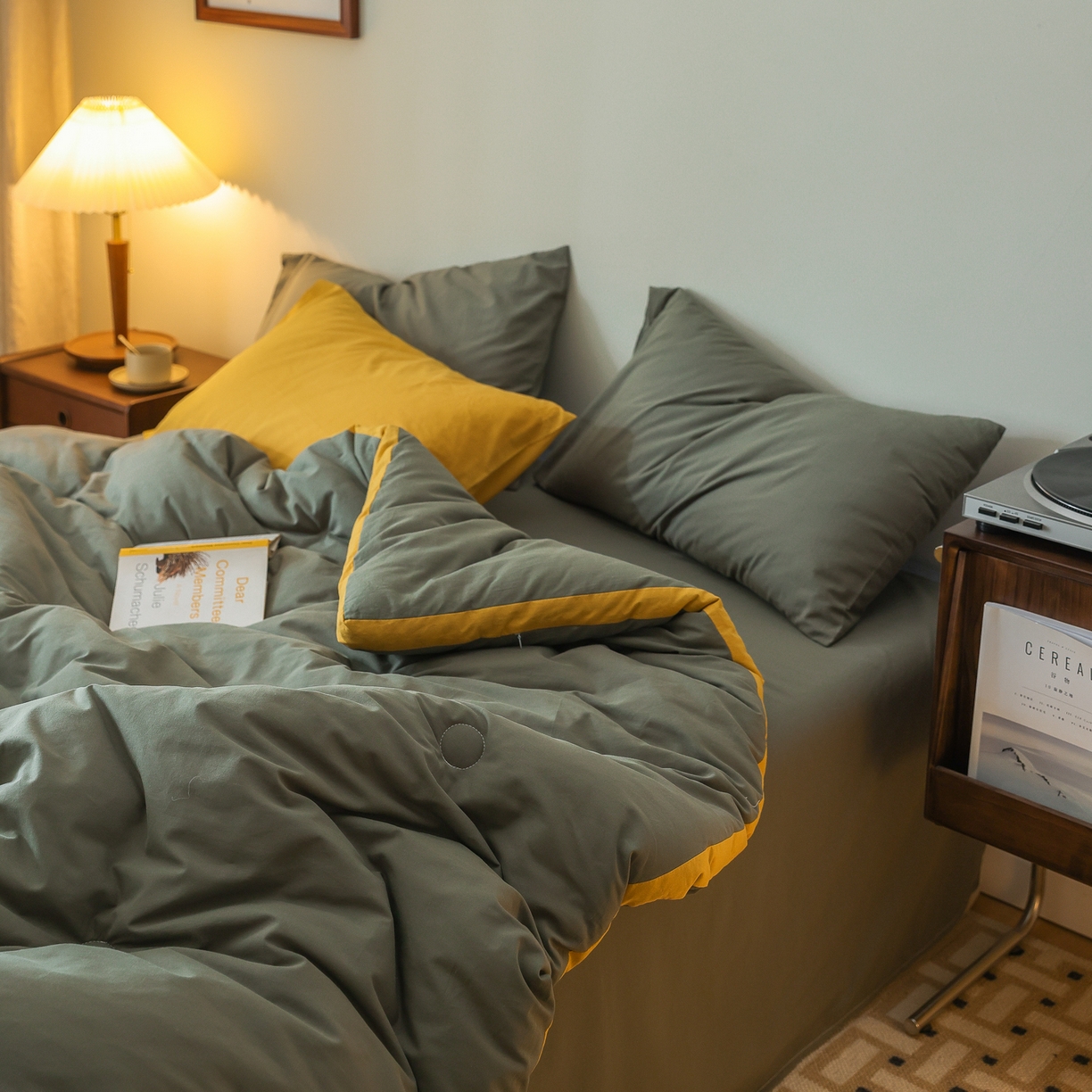 91家纺网 家纺一手货源 找家纺 雯雨家纺 2025新款里外全棉新疆棉花被被子被芯 军绿黄