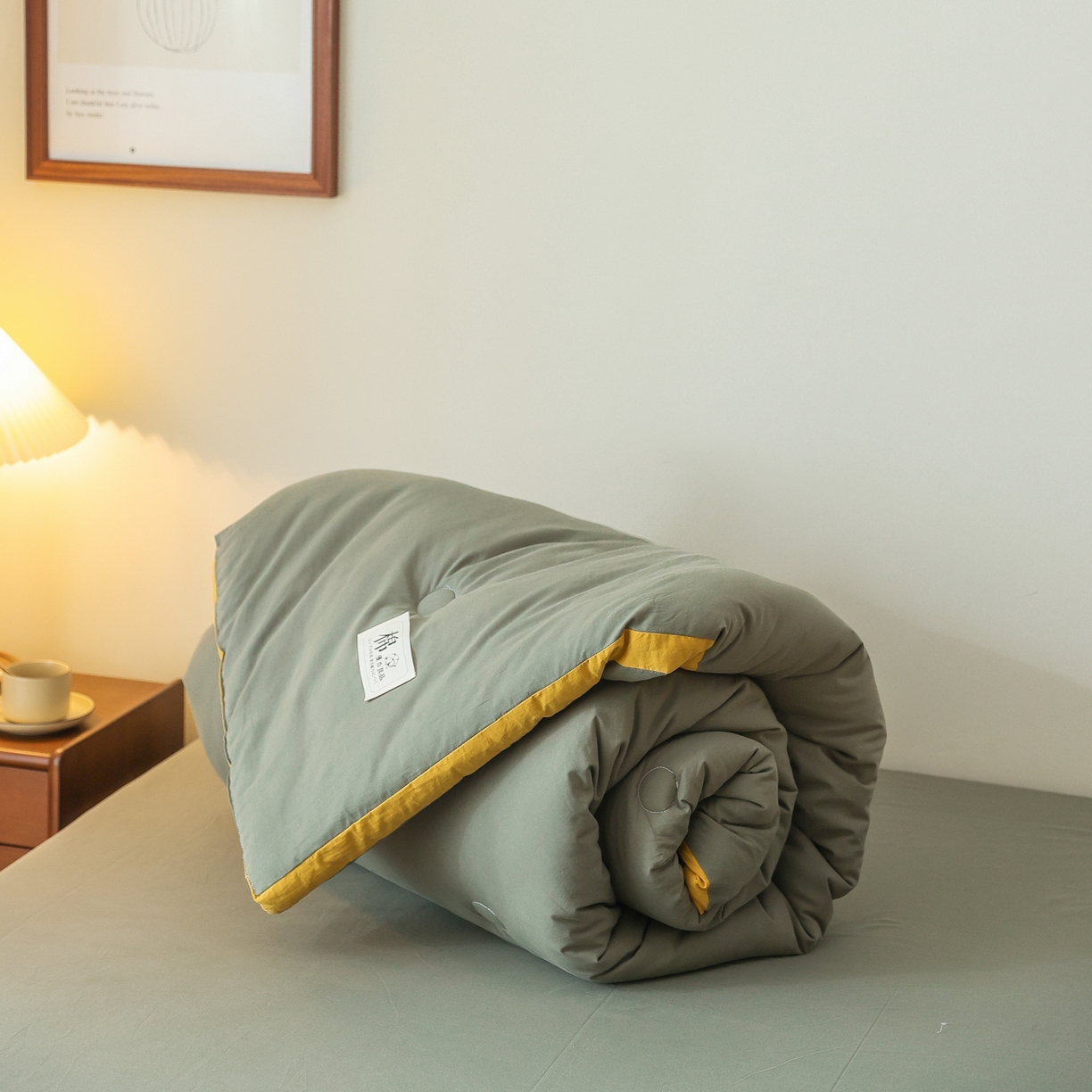 91家纺网 家纺一手货源 找家纺 雯雨家纺 2025新款里外全棉新疆棉花被被子被芯 军绿黄