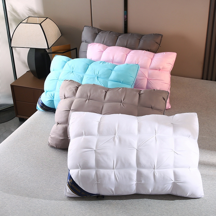 91家纺网 家纺一手货源 找家纺 金牛枕芯 2025新款希尔顿星级酒店扭花枕头成人单边48×74枕头枕芯 星级酒店枕-蓝色