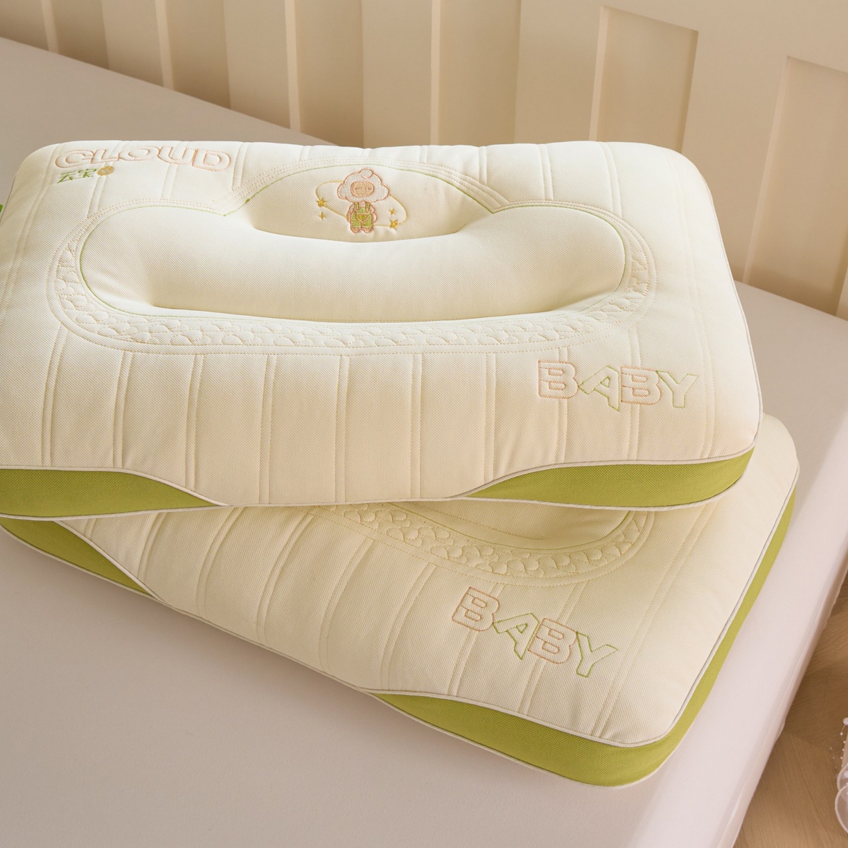 91家纺网 家纺一手货源 找家纺 晚儿 2025新款A类云宝分区护颈枕头枕芯 云宝-绿