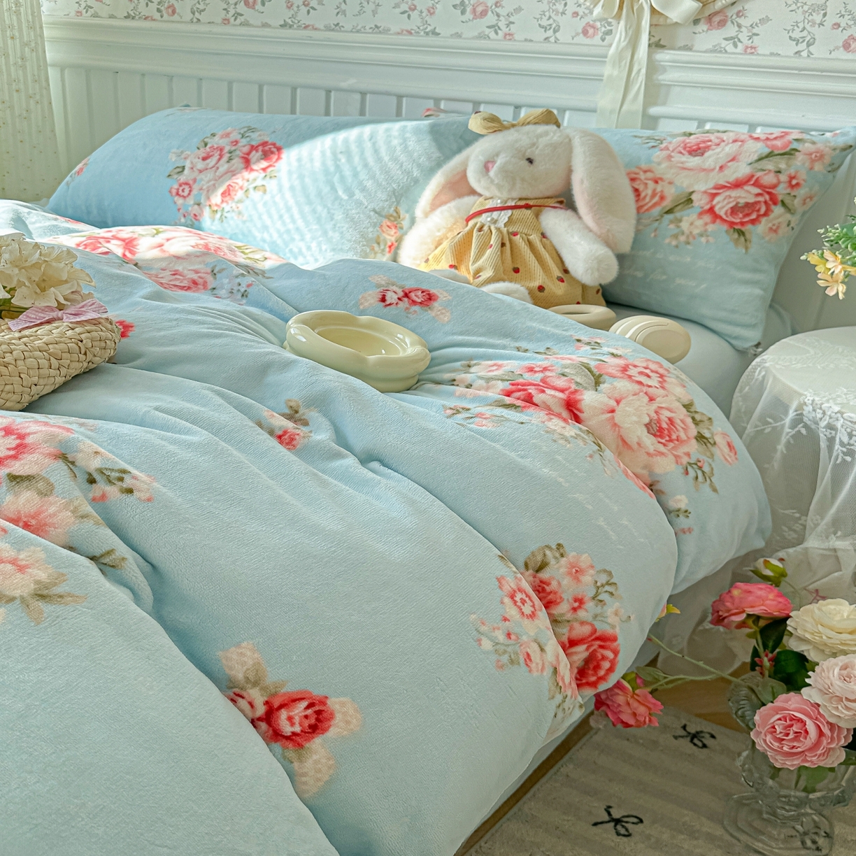 91家纺网 家纺一手货源 找家纺 韩巢家纺 2025新款高克重印花牛奶绒床品四件套 爱丽丝