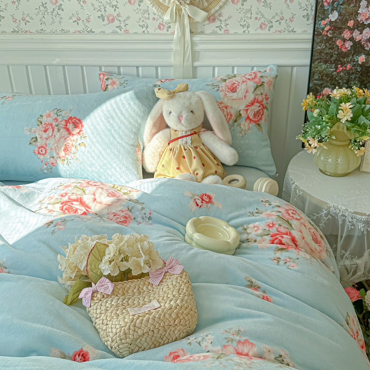 91家纺网 家纺一手货源 找家纺 韩巢家纺 2025新款高克重印花牛奶绒床品四件套 爱丽丝