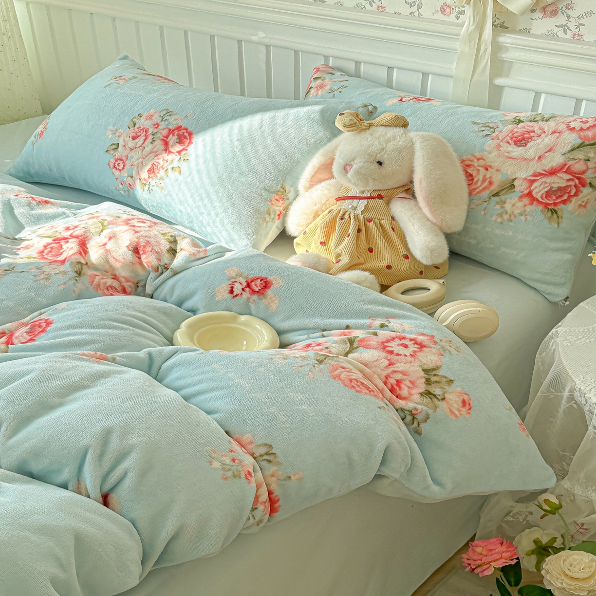 91家纺网 家纺一手货源 找家纺 韩巢家纺 2025新款高克重印花牛奶绒床品四件套 爱丽丝