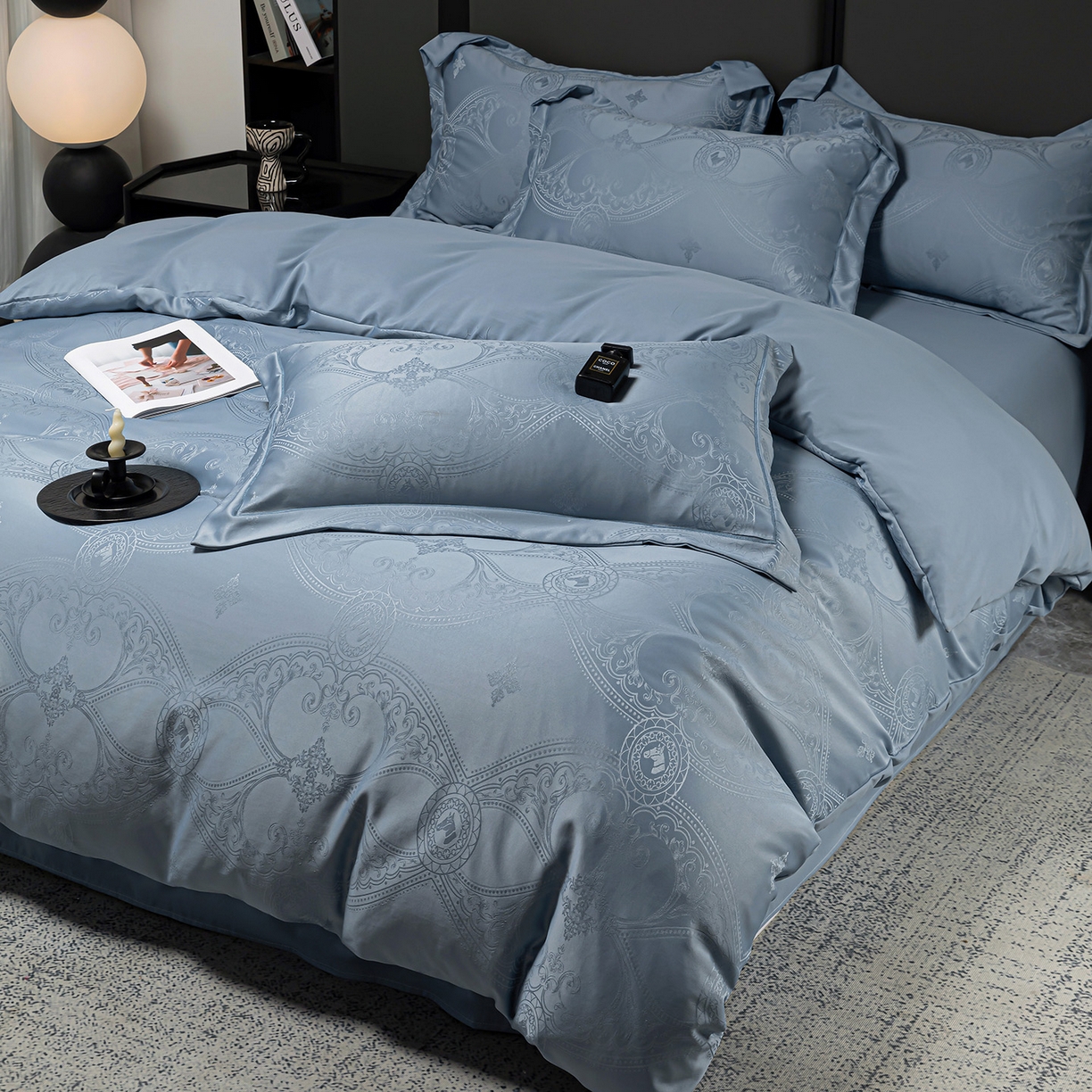 91家纺网 家纺一手货源 找家纺 优选 2025新款欧式轻奢风直播热款贡缎提花四件套床单床笠款 经典蓝