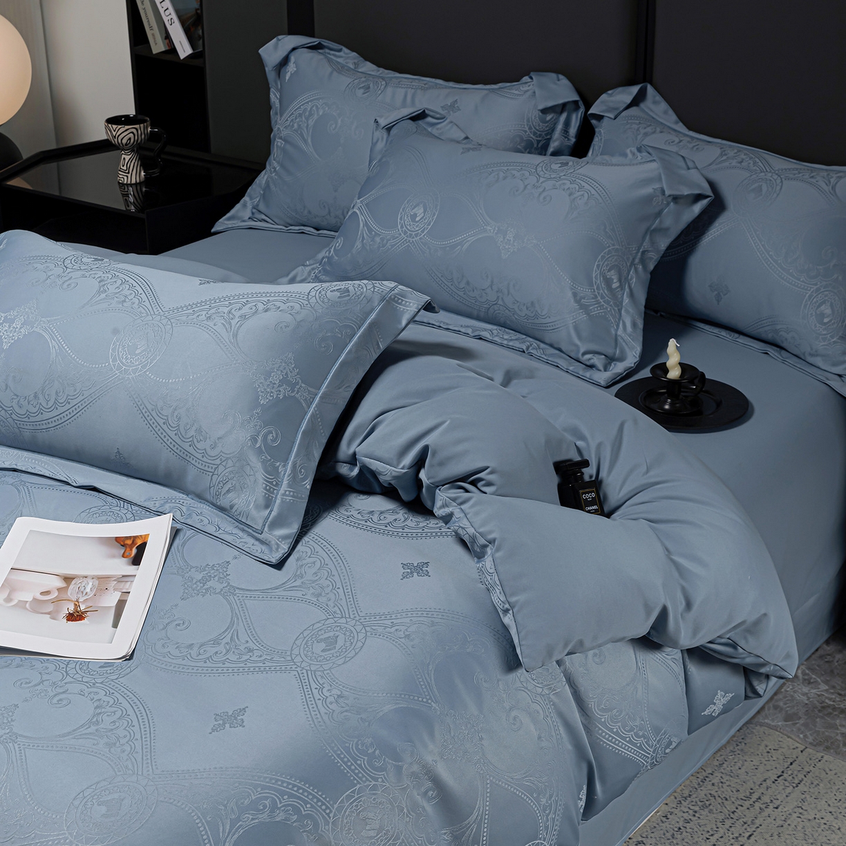 91家纺网 家纺一手货源 找家纺 优选 2025新款欧式轻奢风直播热款贡缎提花四件套床单床笠款 经典蓝