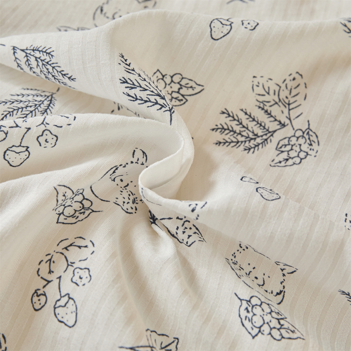 91家纺网 家纺一手货源 找家纺 换种生活 2025新款A类泡泡棉冬被被子被芯 安吉拉