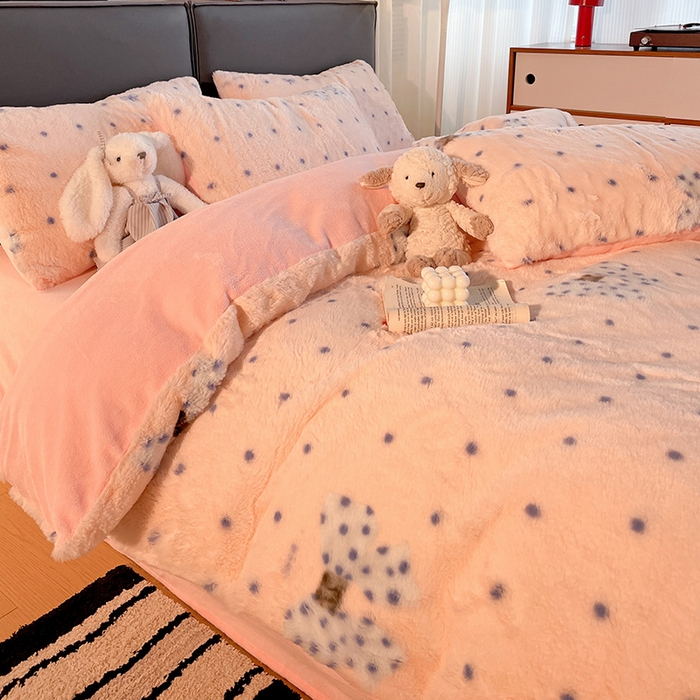 91家纺网 家纺一手货源 找家纺 金梦拉 2025直播爆款A类加厚兔绒印花系列四件套 波点蝴蝶结粉