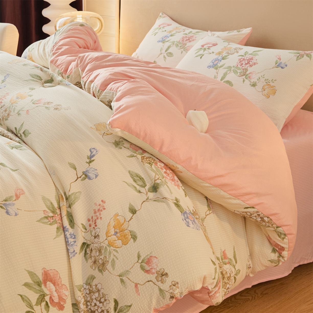 91家纺网 家纺一手货源 找家纺 换种生活 2025新款A类泡泡棉冬被被子被芯 俏佳人