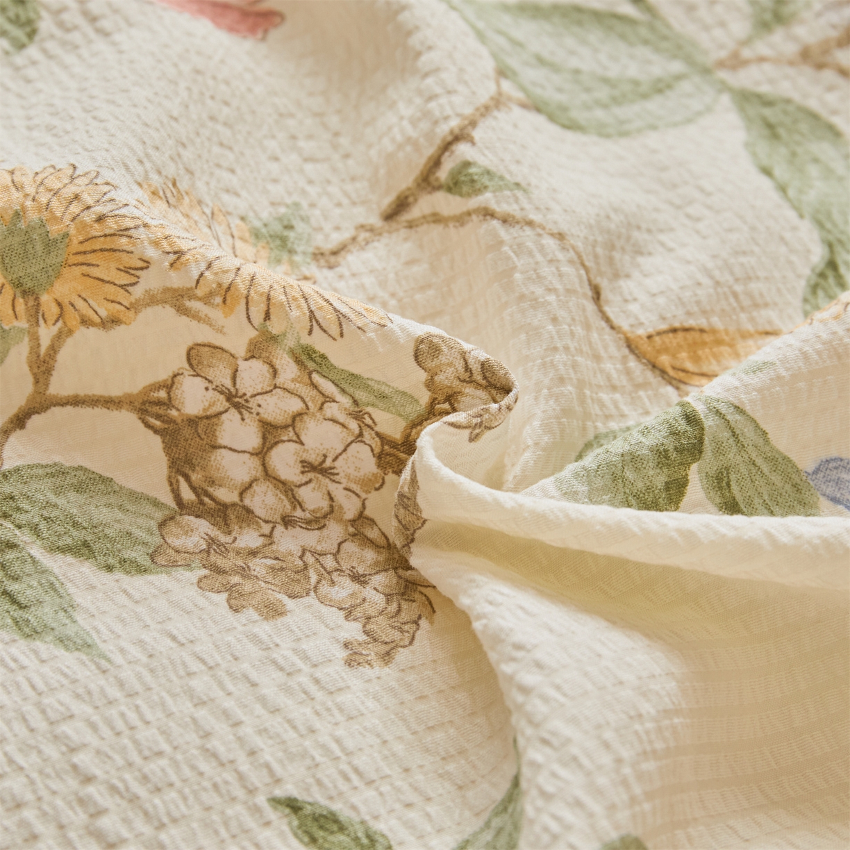 91家纺网 家纺一手货源 找家纺 换种生活 2025新款A类泡泡棉冬被被子被芯 俏佳人