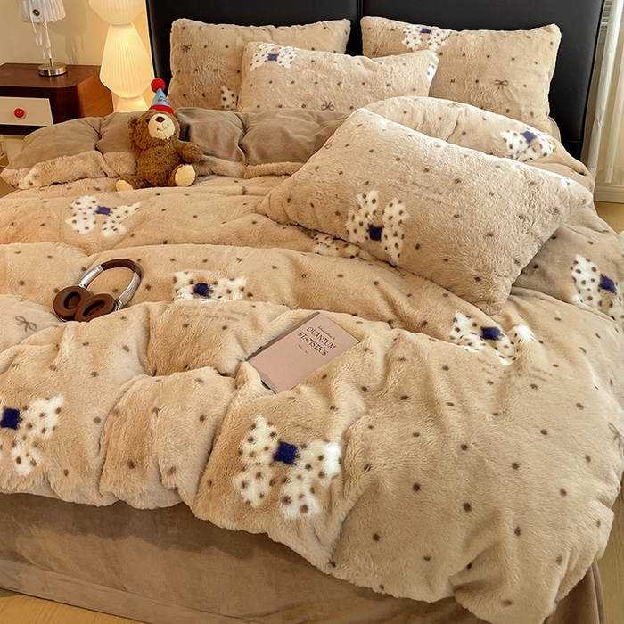 91家纺网 家纺一手货源 找家纺 金梦拉 2025直播爆款A类加厚兔绒印花系列四件套 波点蝴蝶结咖