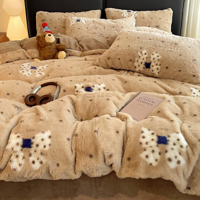 91家纺网 家纺一手货源 找家纺 金梦拉 2025直播爆款A类加厚兔绒印花系列四件套 波点蝴蝶结咖