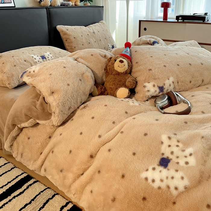 91家纺网 家纺一手货源 找家纺 金梦拉 2025直播爆款A类加厚兔绒印花系列四件套 波点蝴蝶结咖