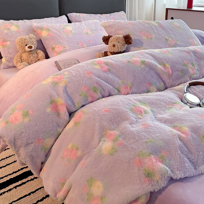 91家纺网 家纺一手货源 找家纺 金梦拉 2025直播爆款A类加厚兔绒印花系列四件套 豆蔻紫