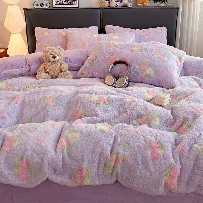 91家纺网 家纺一手货源 找家纺 金梦拉 2025直播爆款A类加厚兔绒印花系列四件套 豆蔻紫