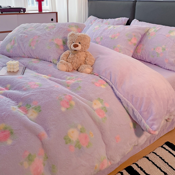 91家纺网 家纺一手货源 找家纺 金梦拉 2025直播爆款A类加厚兔绒印花系列四件套 豆蔻紫