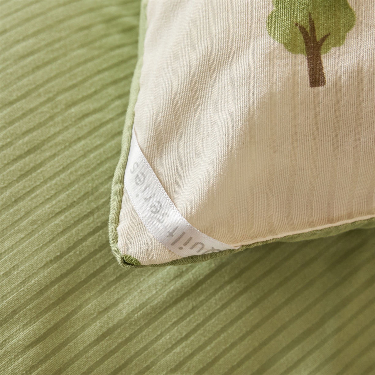 91家纺网 家纺一手货源 找家纺 换种生活 2025新款A类泡泡棉冬被被子被芯 森林绿