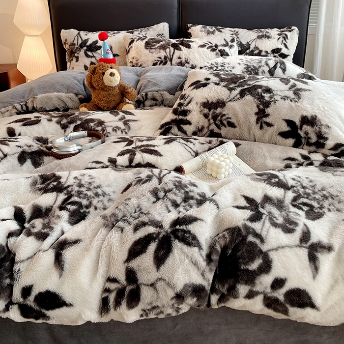 91家纺网 家纺一手货源 找家纺 金梦拉 2025直播爆款A类加厚兔绒印花系列四件套 花海