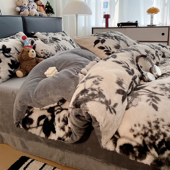 91家纺网 家纺一手货源 找家纺 金梦拉 2025直播爆款A类加厚兔绒印花系列四件套 花海